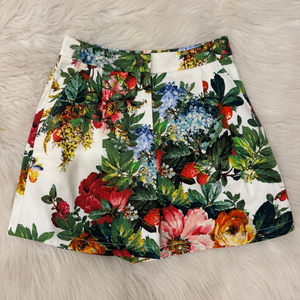 Dolce & Gabbana Floral Print Shorts - Multicolor